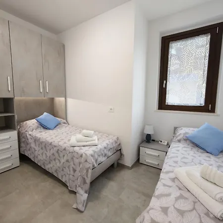 Casa Stella 公寓 滨海库普拉